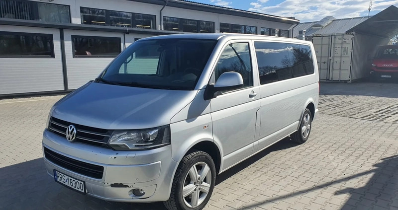 Volkswagen Caravelle cena 109900 przebieg: 250665, rok produkcji 2015 z Dębica małe 172